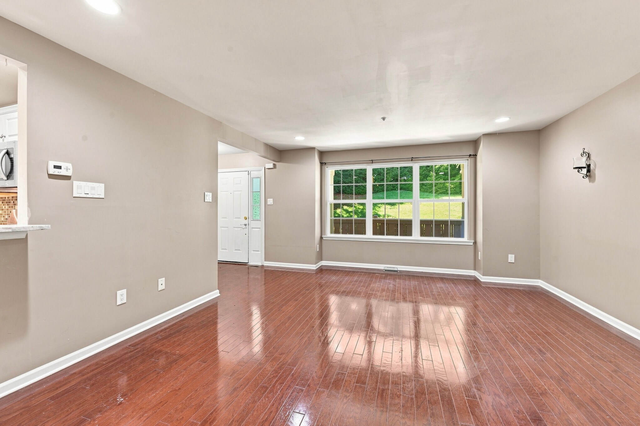 Building Photo - 278 Flagstone Rd