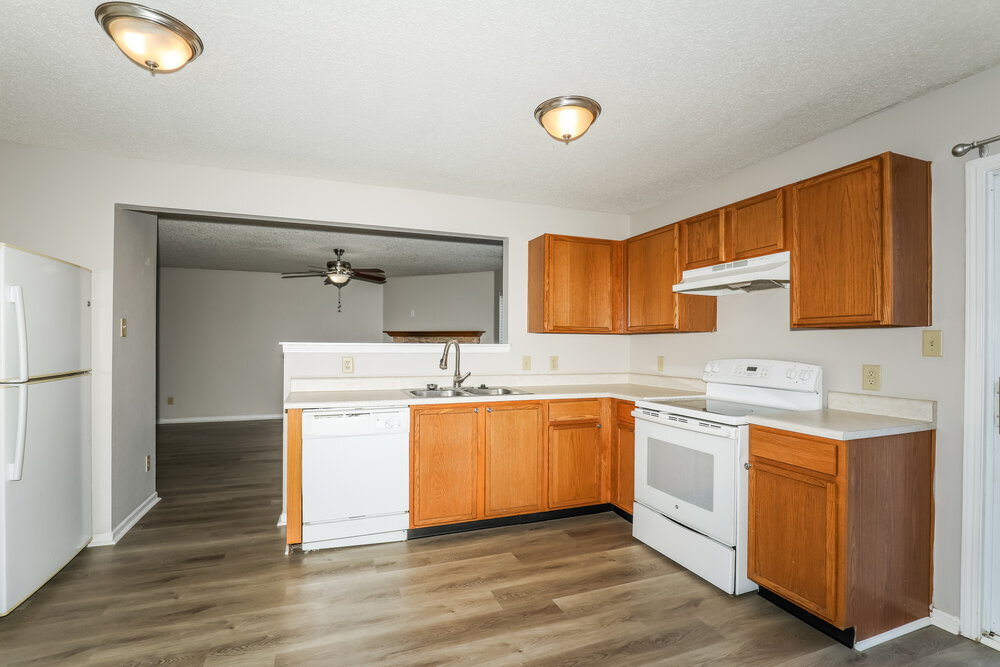 Building Photo - 911 Bentgrass Dr
