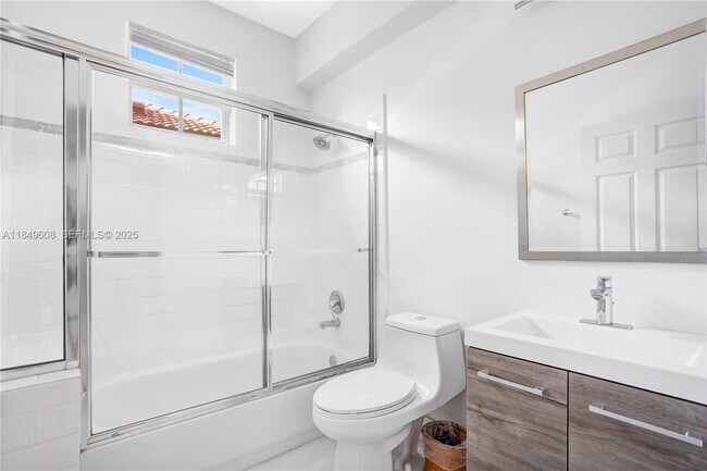 Building Photo - 1570 Elm Grove Rd