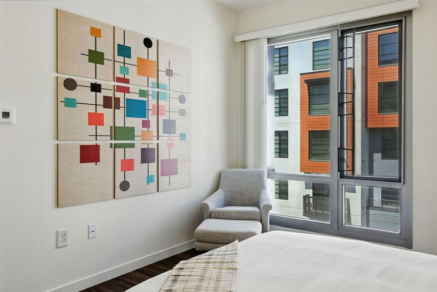 Building Photo - 1201 4th St