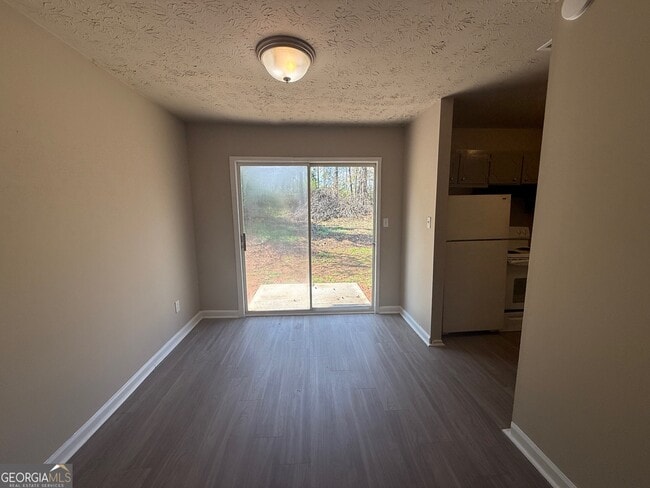 Building Photo - 255 Rustwood Dr