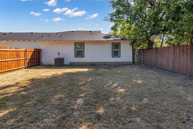 Building Photo - 5831 Dana Dr