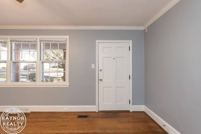 Building Photo - 433 Norvell St
