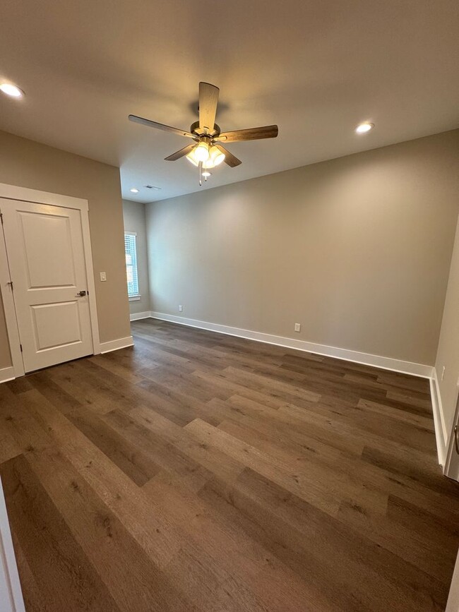 Building Photo - 103 Brawley Villas Pl