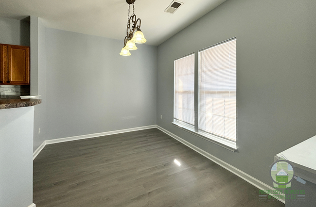 Building Photo - 214 Spring Crossing Cir