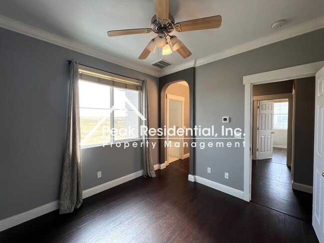 Building Photo - 5772 Amnest Way