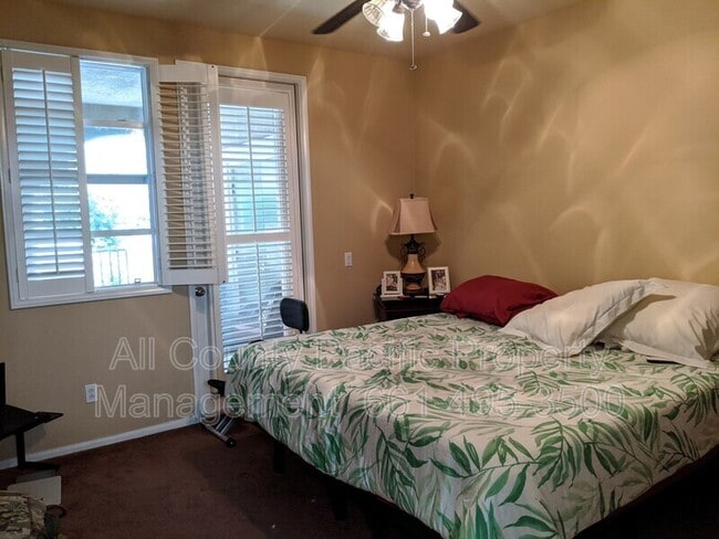 Building Photo - 17991 Lost Canyon Rd