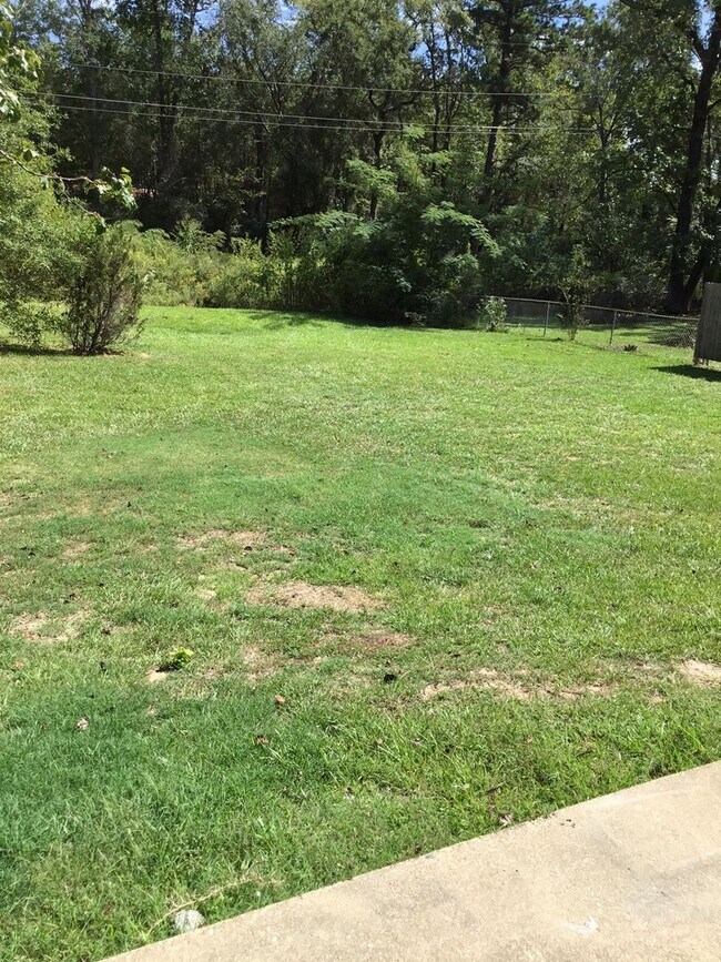 Building Photo - $500 OFF MOVE IN SPECIAL-VERY NICE BLANCHARD HOME. NORTH SHREVEPORT