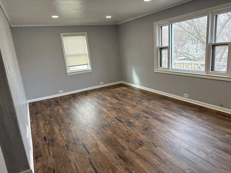 Building Photo - 601 Garfield Ave