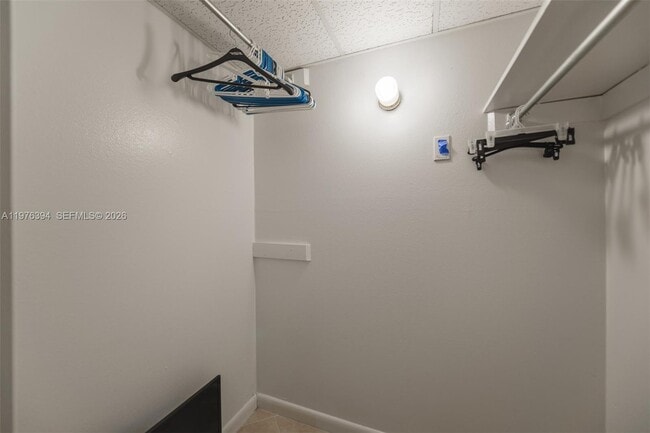 Building Photo - 1980 S Ocean Dr