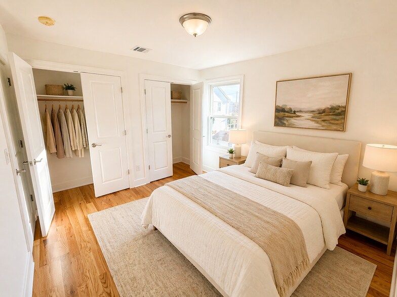 Building Photo - 374 Semel Ave