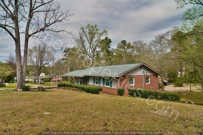 Building Photo - 1747 Holly Hill Dr West Columbia SC 29169
