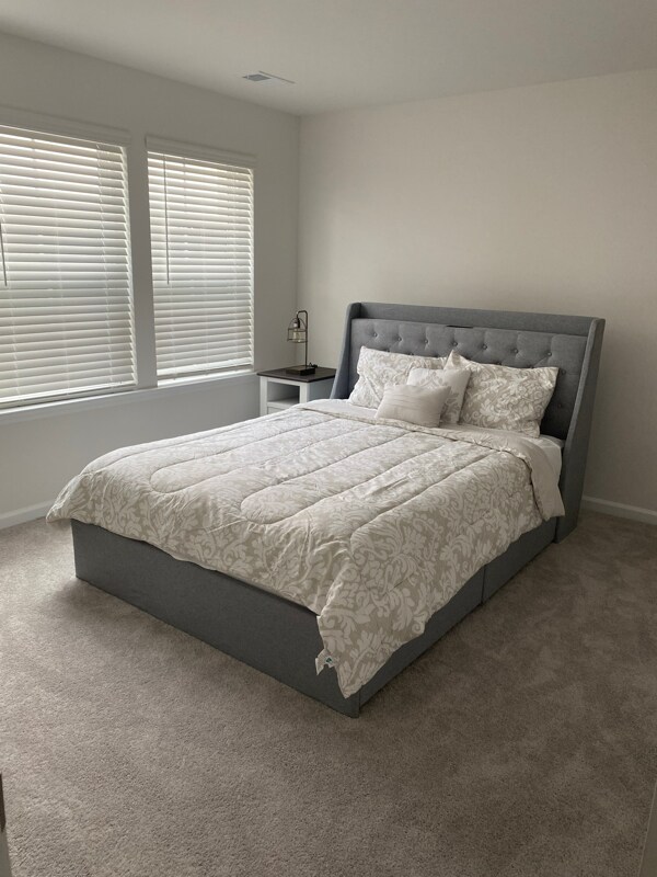 Building Photo - 4633 Forest Hills Dr