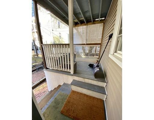 Building Photo - 102 Sydney St