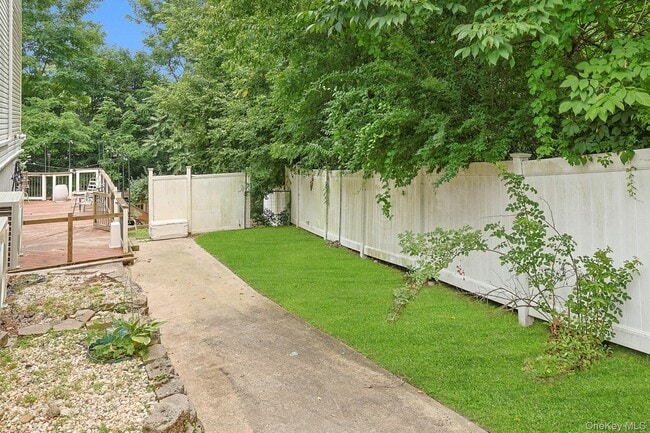 Building Photo - 9 Teramar Way
