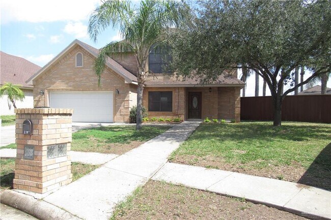 Building Photo - 33 Santa Teresa St