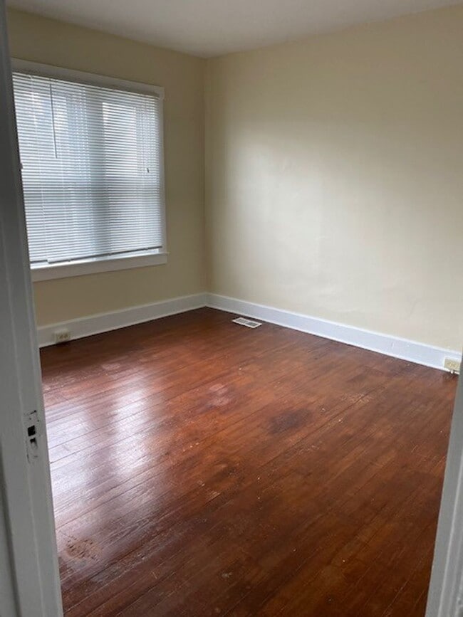 Building Photo - 321 Carroll St