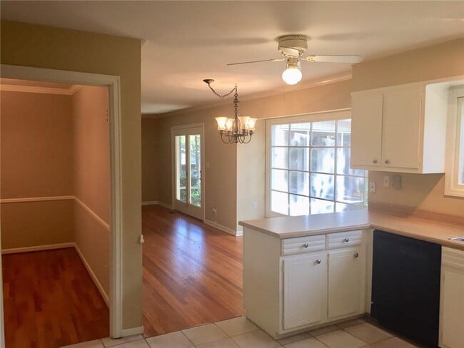 Building Photo - 4625 Kings Down Rd