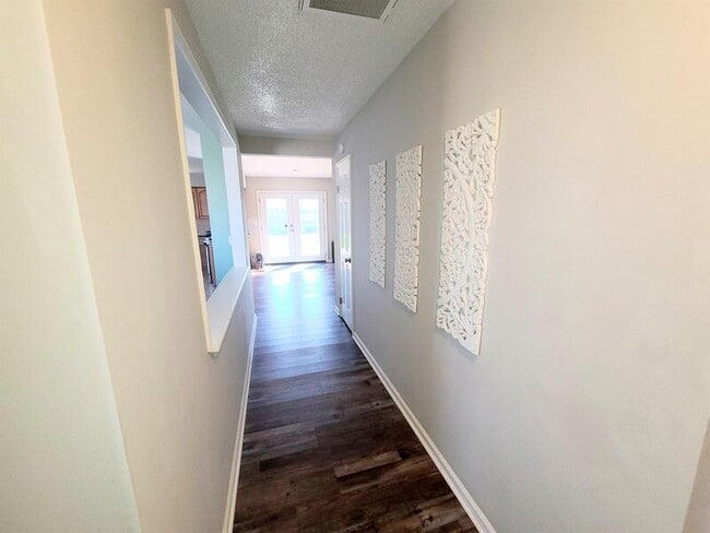 Building Photo - 1288 Nesbitt Dr