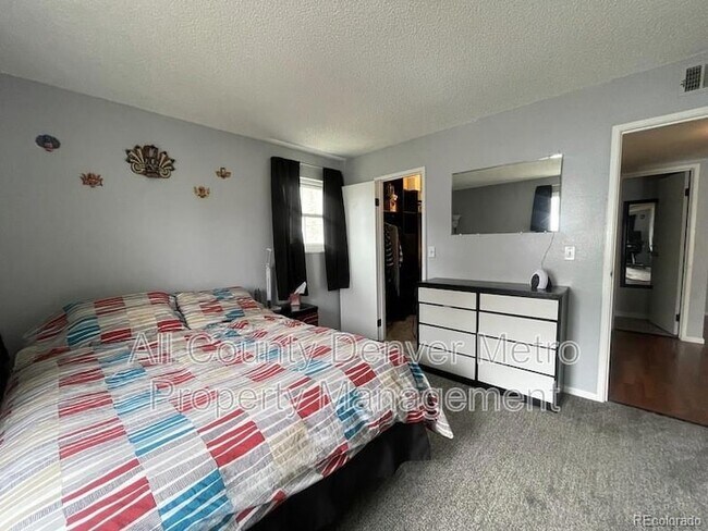 Building Photo - 14454 E Colorado Dr