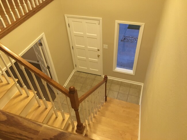 Building Photo - FANTASTIC FAMILY HOME! GREAT LOCATION!