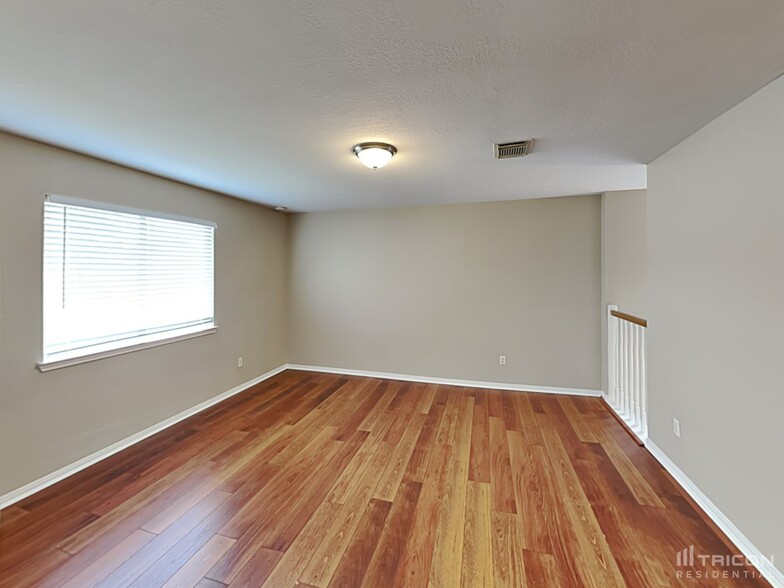 Building Photo - 7719 Trophy Pl Dr