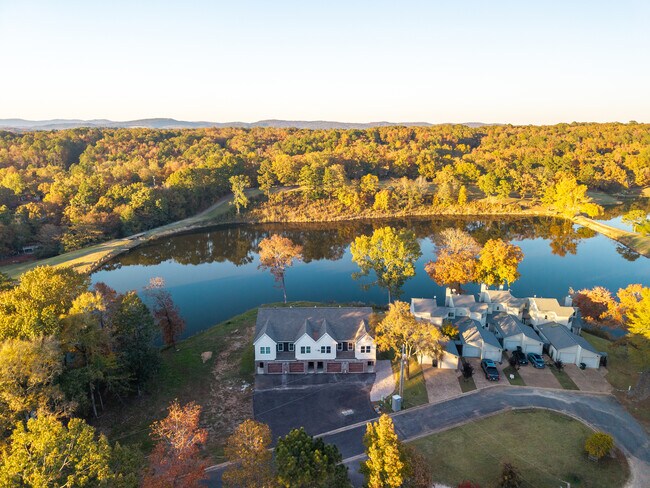 Building Photo - 167 Pebble Beach Pl