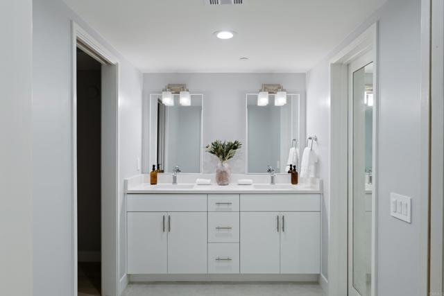 Building Photo - 100 Coast Blvd