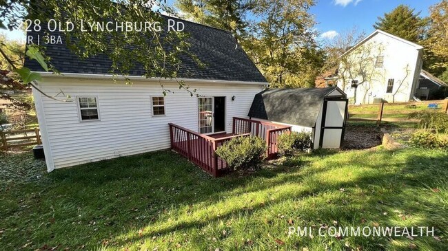 Building Photo - "Charming 3-Bed Home on Old Lynchburg Rd: ...