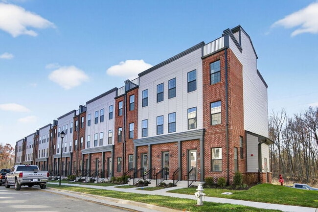 Building Photo - Brand New – 3 Bedroom Unit - Available NOW!