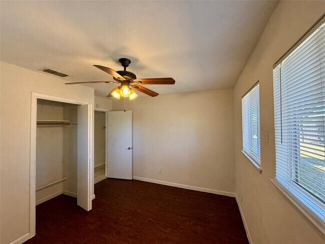 Building Photo - 1507 Big Meadow Dr