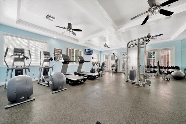 Building Photo - 2005 SE 10th Ave