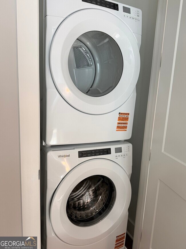 Building Photo - 988 Bibbs Circle NW