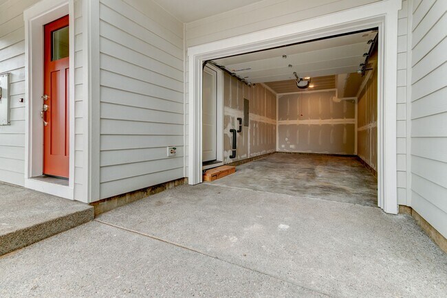 Building Photo - 21241 SW Ortiz Ln