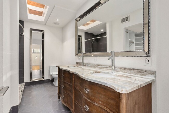 Building Photo - ALAMO HEIGHTS  |  TOWNHOME  |  REMODELED  ...