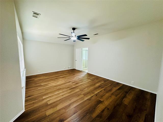 Building Photo - 428 Welch Dr