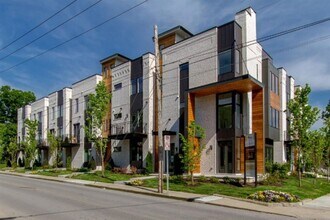 Building Photo - 3BR Germantown Townhome in the Heart of Nashville