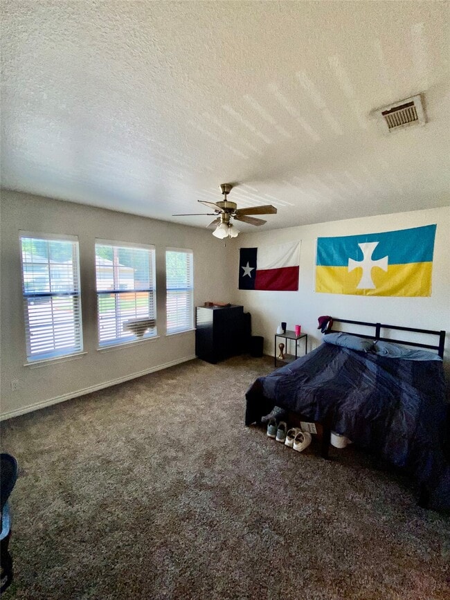 Building Photo - 150 Sendero Dr
