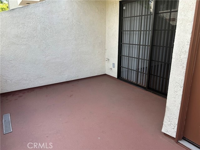 Building Photo - 2931 Plaza del Amo