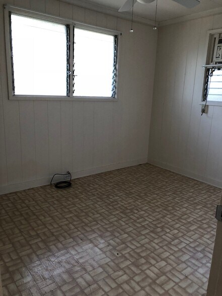 Building Photo - 99-144-144 Lilia Pl