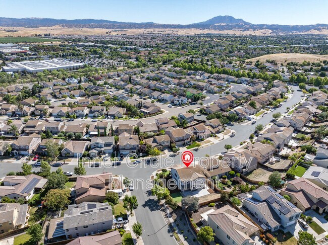 Building Photo - 5560 McFarlan Ranch Dr