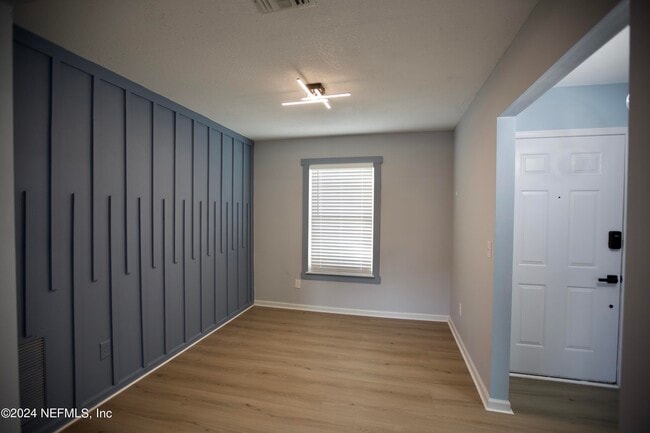 Building Photo - 3542 Sheldrake Dr