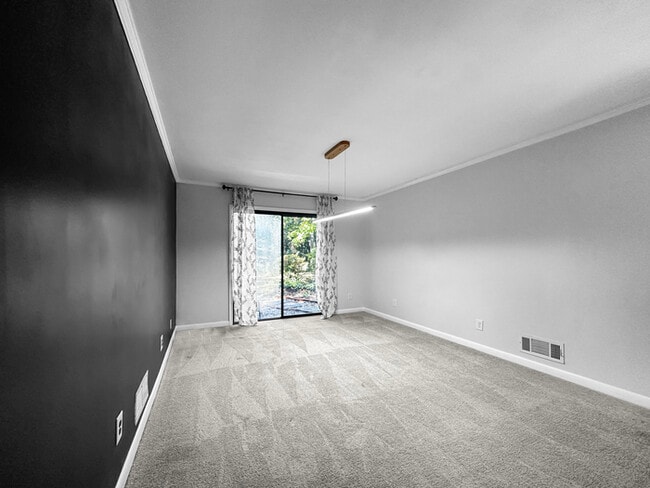 Building Photo - Charming 4 Beds 2 Baths Home in Chamblee!