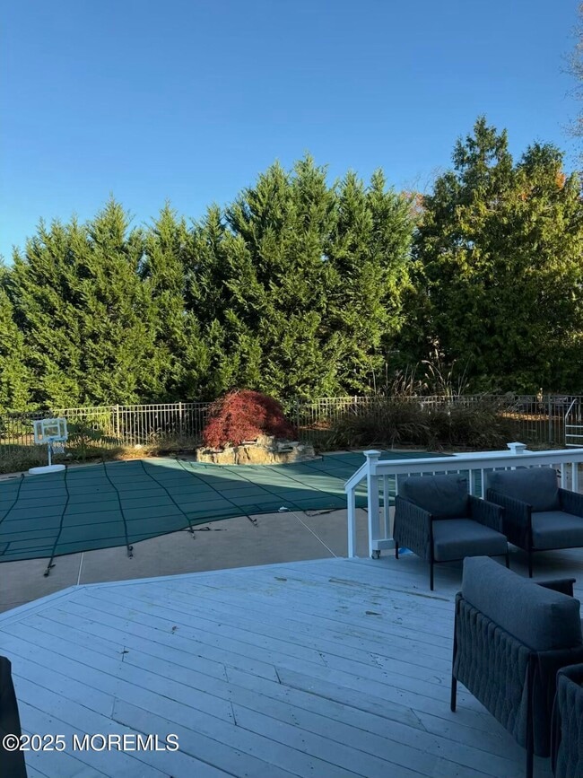 Building Photo - 28 Musket Ln