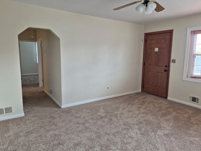 Building Photo - 2820 Illinois Ave