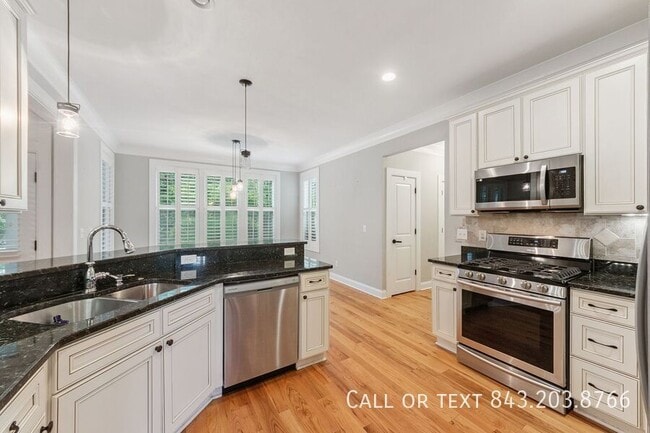 Building Photo - 2038 Shields Ln