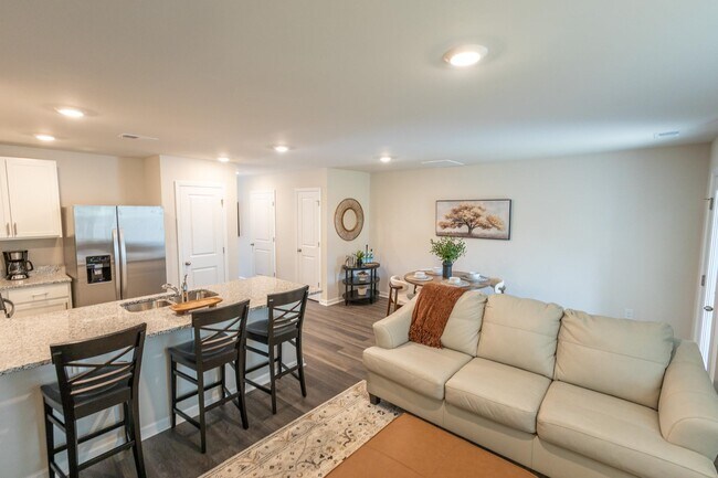Building Photo - 167 Harvest Gold Dr