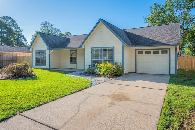 Building Photo - 1629 Campbell Dr N