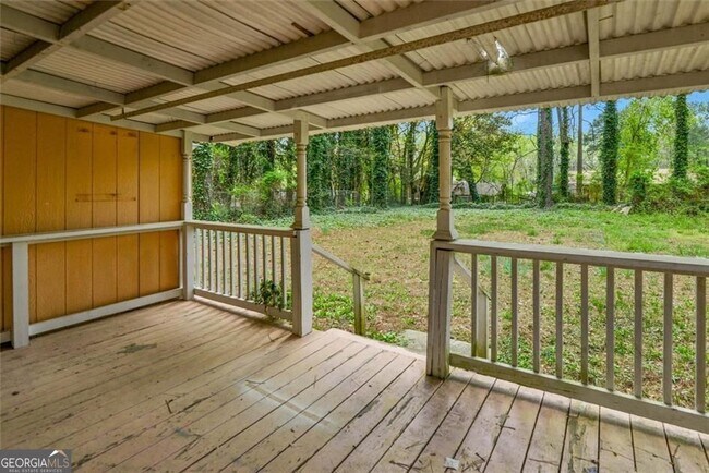 Building Photo - 8941 Ashwood Dr