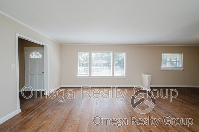 Building Photo - 2941 Ashley Ave